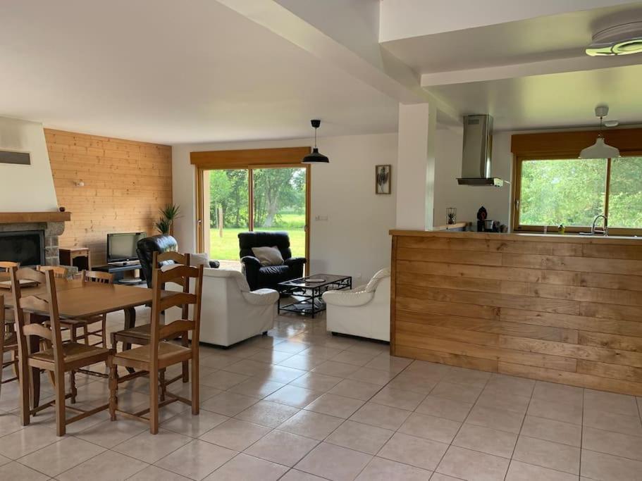 Gite De La Poupardiere, Maison De Campagne En Bordure De Riviere - 2 Nuits Minimum Villa Les Cresnays Luaran gambar
